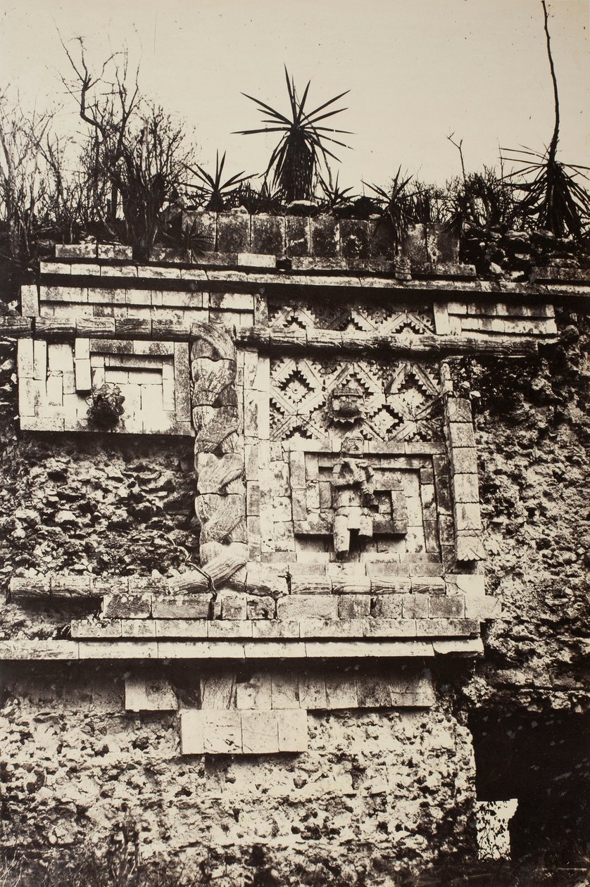 Uxmal, relieve indio, Palacio de las Monjas, 1860 de Désiré Charnay