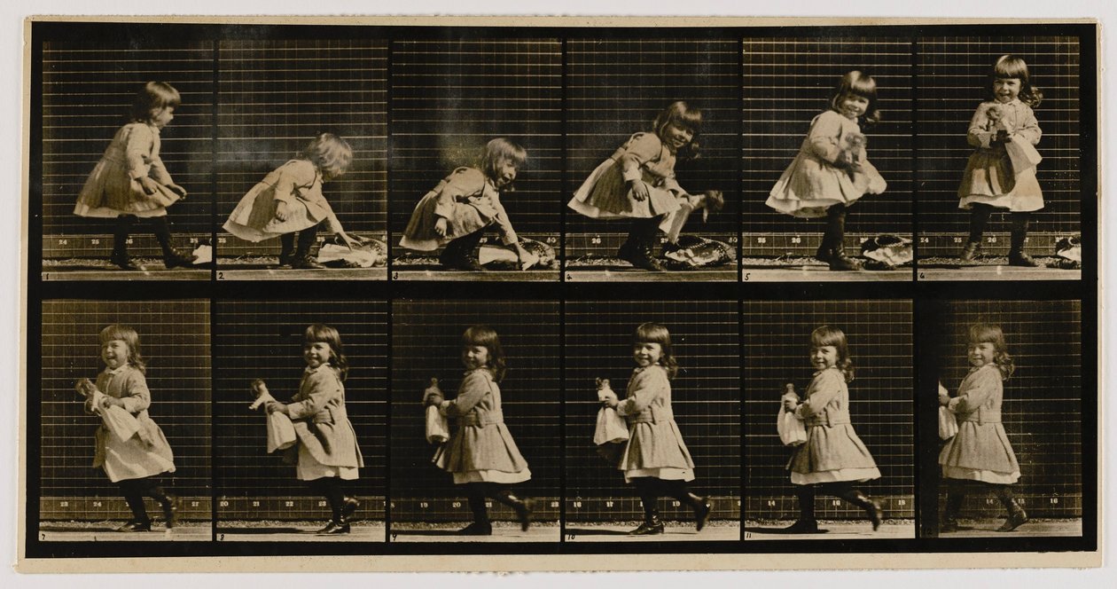 Niño levantando un muñeco, dándose la vuelta y marchándose, del libro Locomoción animal de Eadweard Muybridge