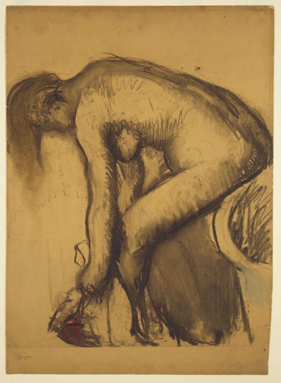 Después del baño (Mujer secándose los pies), c.1900 (carboncillo, aguada, pastel sobre papel verjurado) de Edgar Degas