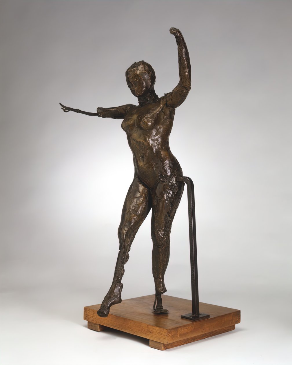 Bailarina Avanzando, Brazos Levantados, Pierna Derecha Adelante, c. 1882-1895 fundido 1919-1932 de Edgar Degas