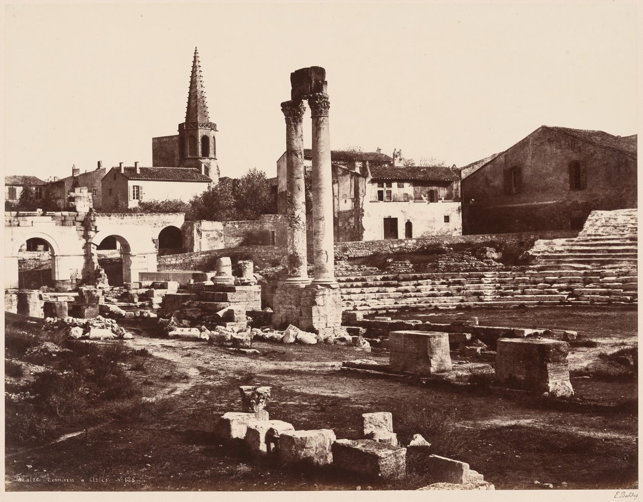 Teatro Romano de Arles,c. 1855 (foto) de Edouard Denis Baldus