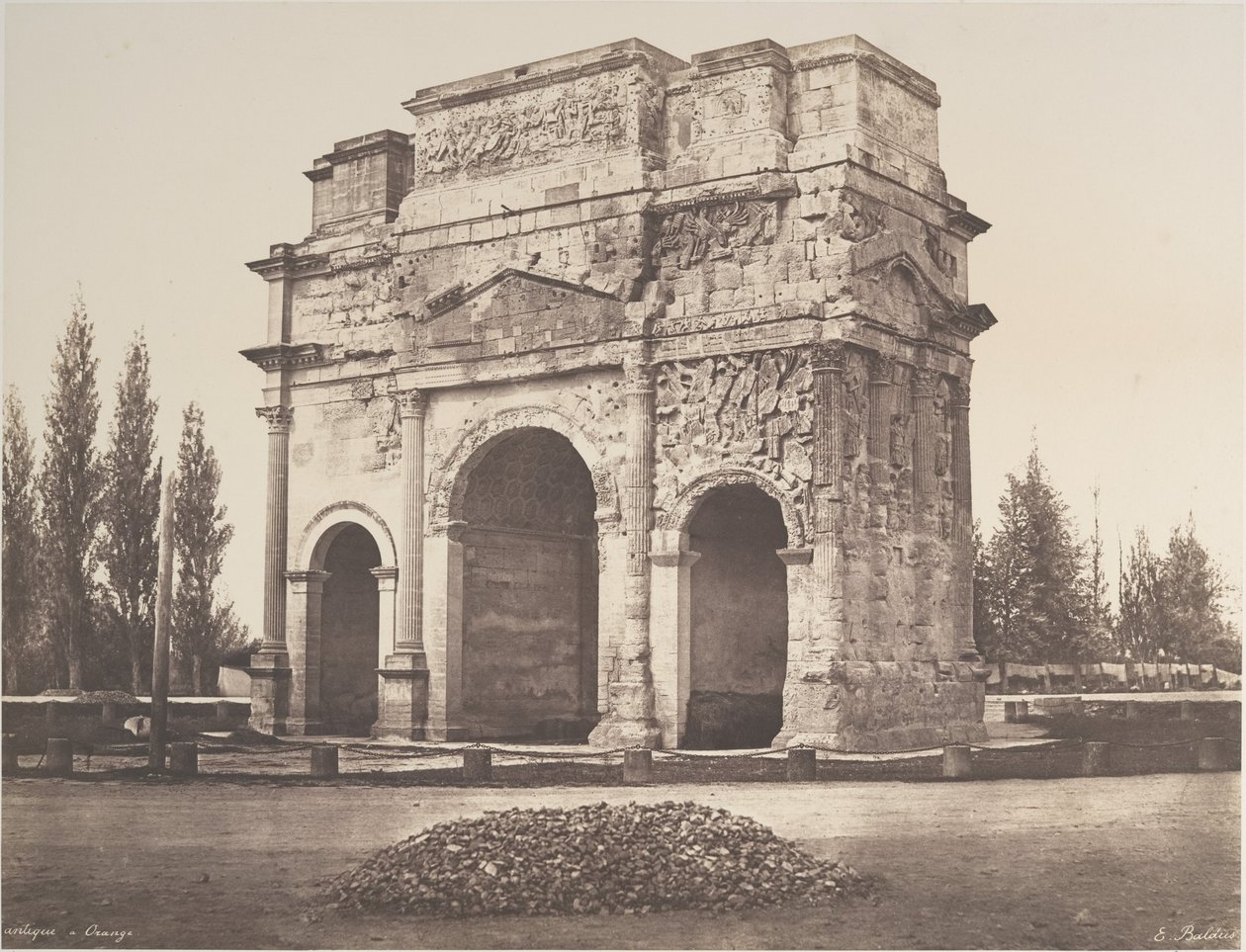 Arco antiguo en Orange de Édouard Baldus