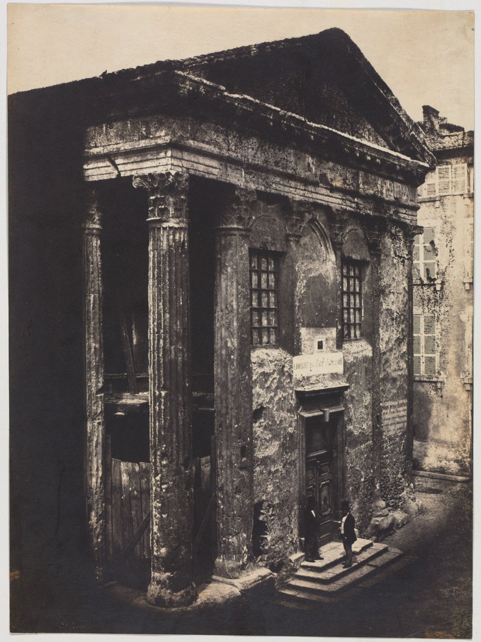 Fachada, Templo de Augusto y Livia, Vienne, 1851 de Édouard Baldus