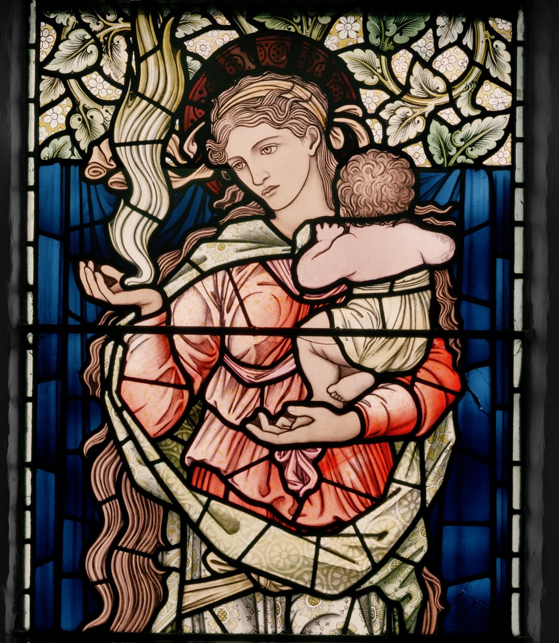 Birmingham, Ward End, St Margaret, Morris & Co., Edward Burne-Jones, John Henry Dearle (1859-1932), Caridad (detalle), 1902, Stokes de Edward Coley and Dearle Burne Jones