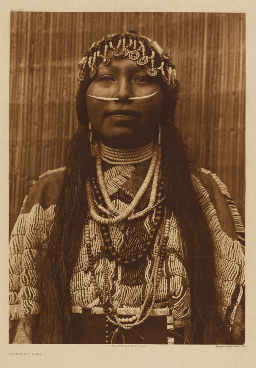 [Una joven de la tribu Chinook] de Edward S. Curtis
