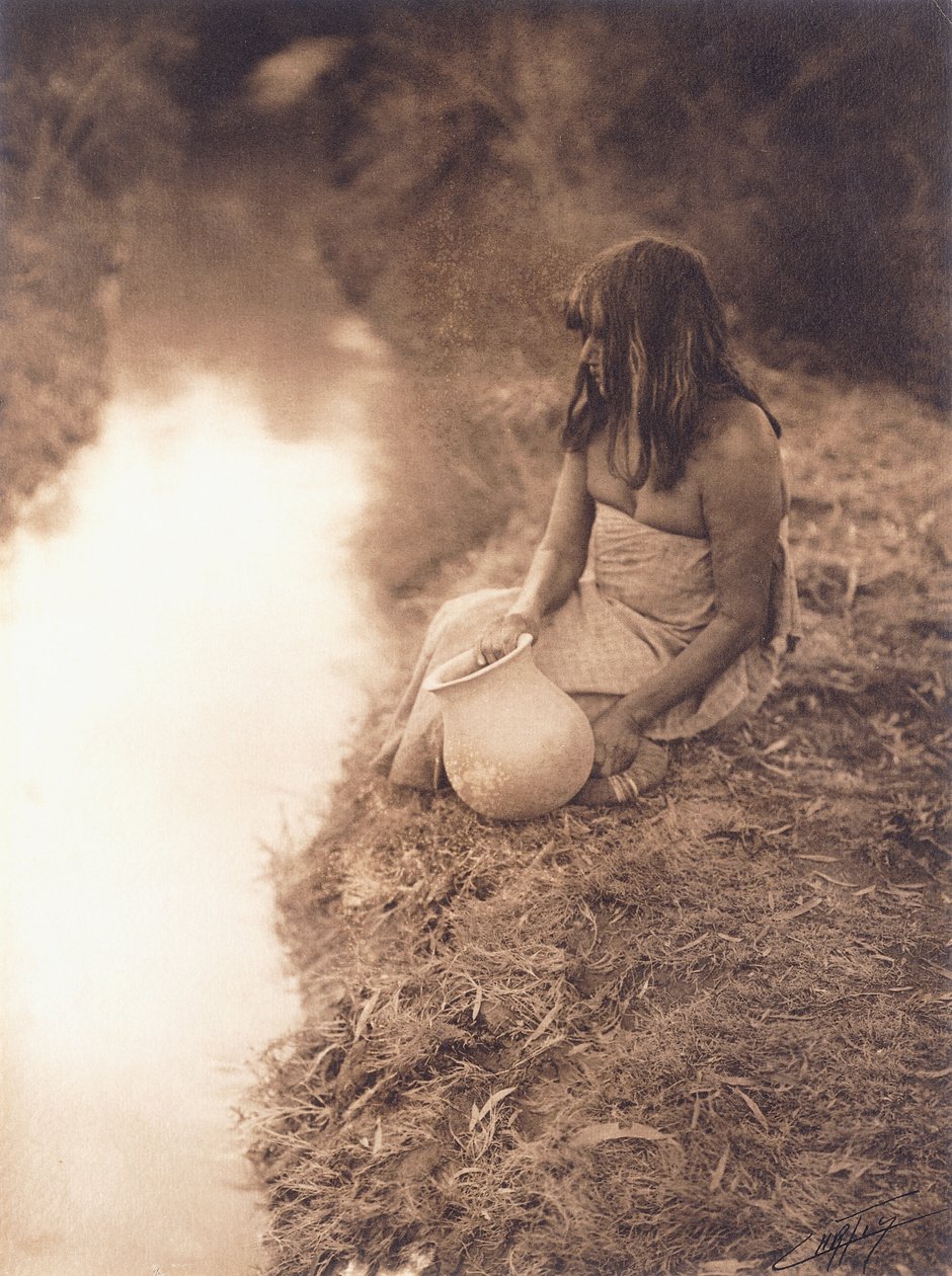 Mujer Maricopa en el arroyo de Edward Sheriff Curtis
