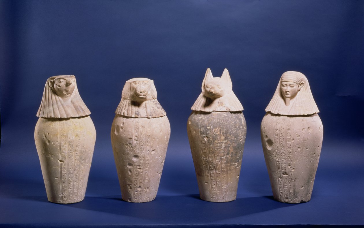 Conjunto de cuatro frascos canopos pertenecientes a Djedbastetefankh, de su tumba en Hawara, Período Tardío, c.380-342 a.C. (caliza) de Egyptian 30th Dynasty