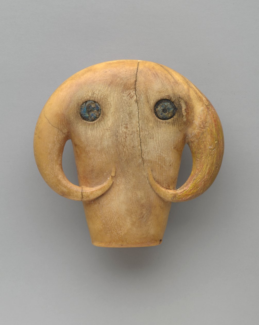 Amuleto en forma de cabeza de toro, c.3500-3100 a.C. de Egyptian
