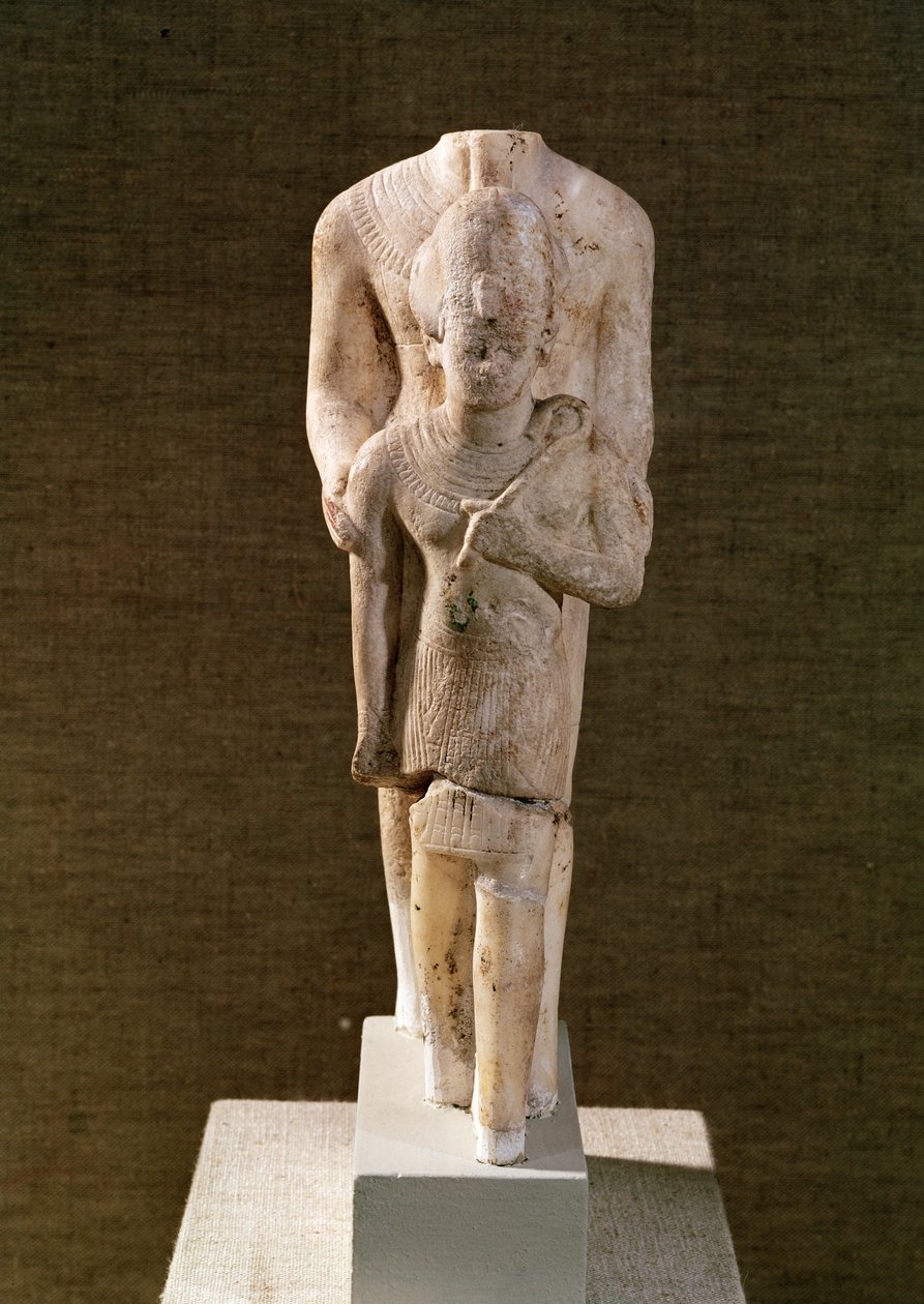 Amón protegiendo a Amenhotep III (1382-44 a.C.) del Templo de Amón, Karnak de Egyptian 18th Dynasty