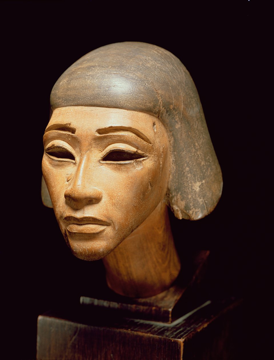Cabeza de un Arpista, de Tell El-Amarna, c.1370-1360 a.C. (madera) de Egyptian 18th Dynasty