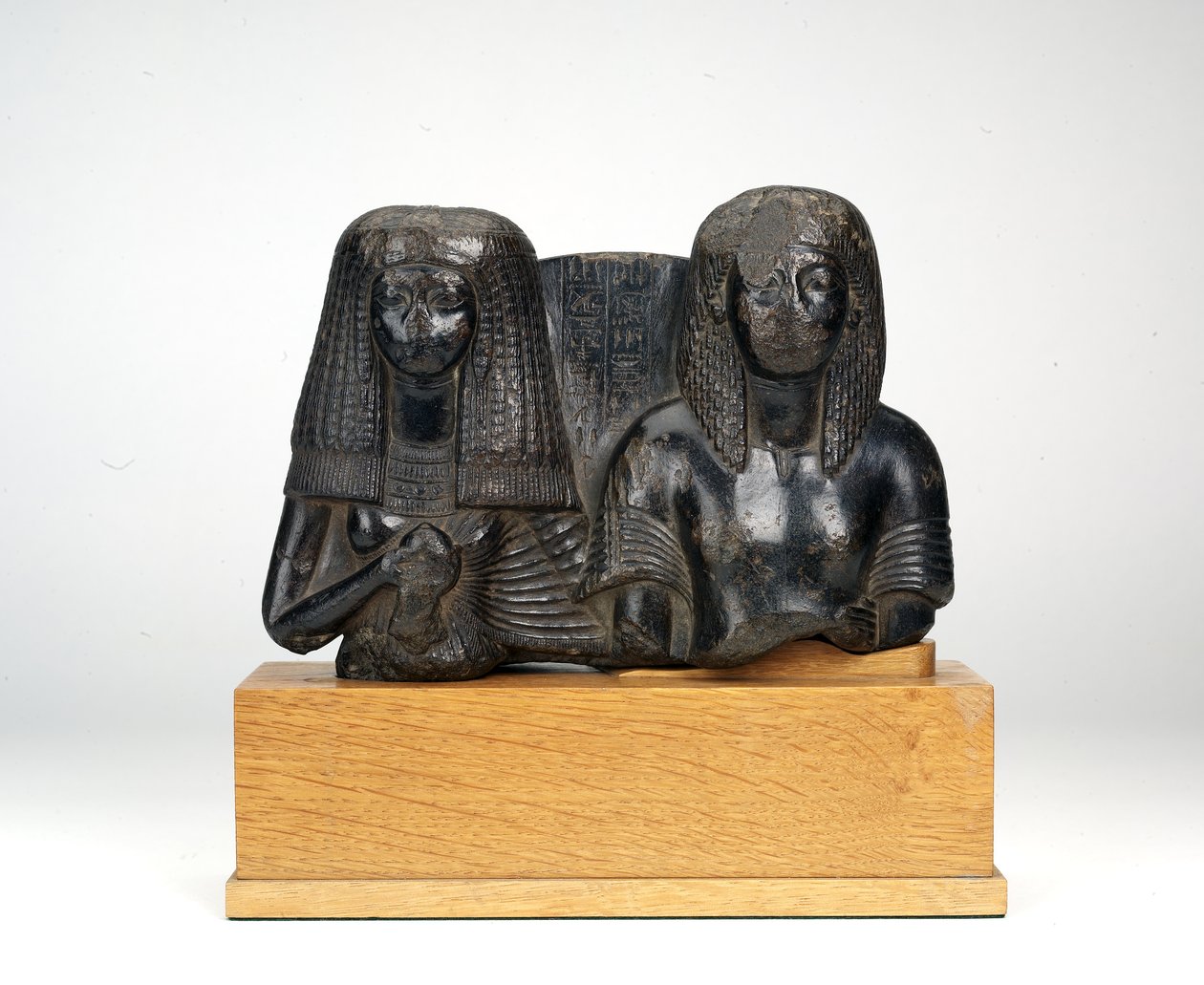 Estatuilla del oficial militar Huy y su esposa Nay, Cantante de Amón, Nuevo Reino (esteatita) de Egyptian 18th Dynasty