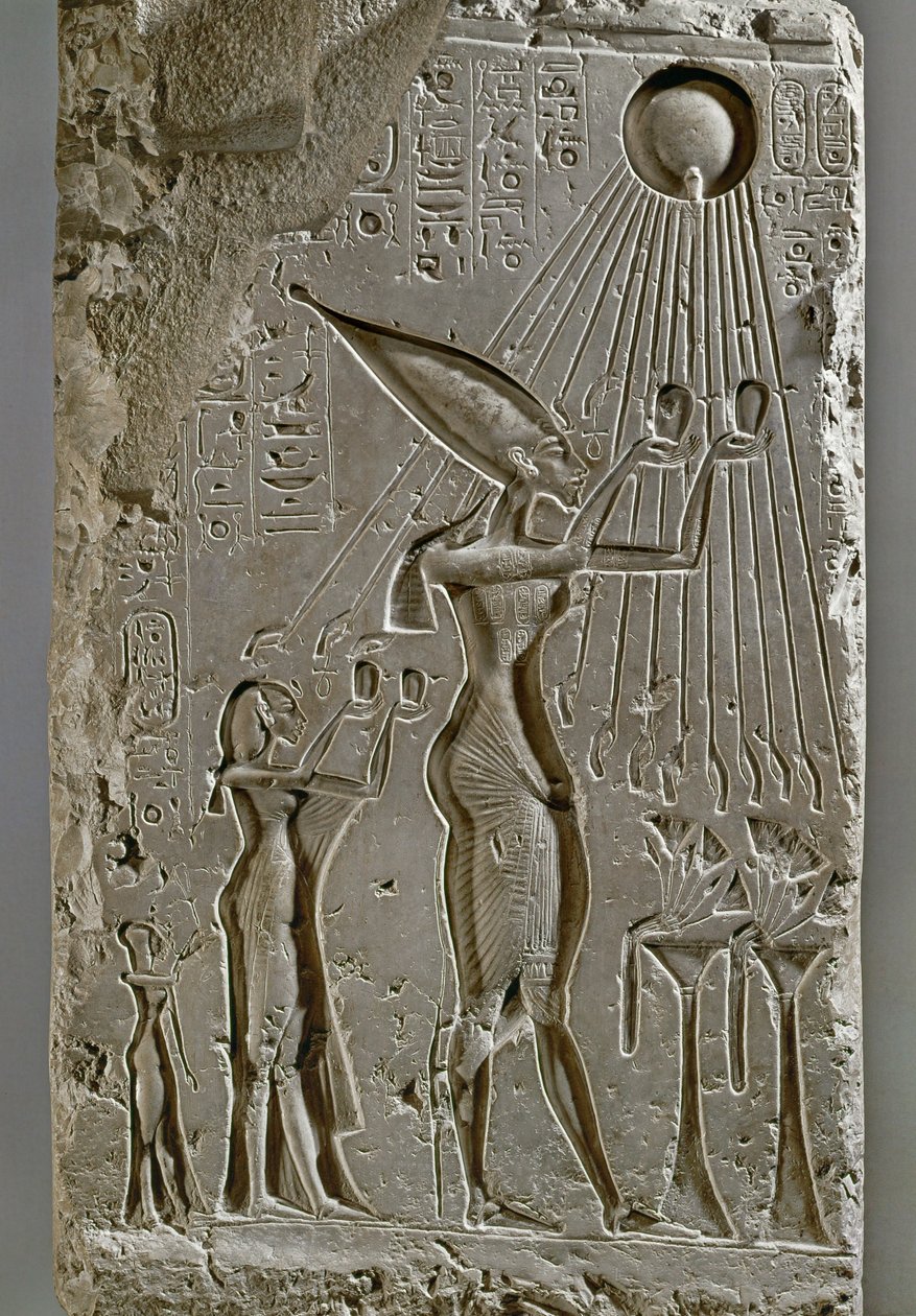 La familia real de Amenofis IV Akhenatonoofrece un sacrificio a Atón de Egyptian 18th Dynasty