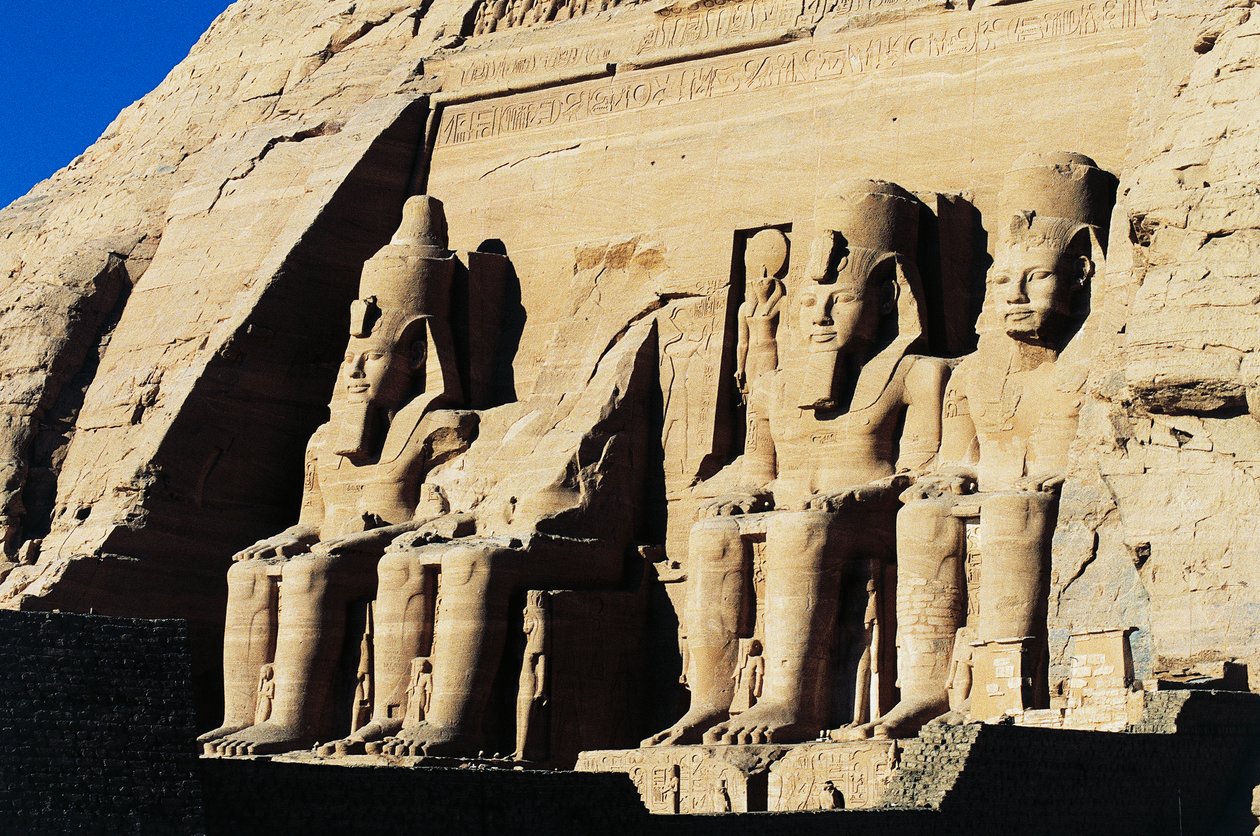 Estatuas colosales del Templo de Ramsés II, Abu Simbel, Egipto, Reino Nuevo, Dinastía XIX de Egyptian 19th Dynasty