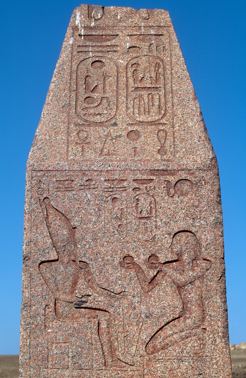 Obelisco con relieves e inscripciones de Ramsés II, Gran Templo de Amón, Tanis, Egipto, Civilización egipcia, Reino Nuevo, Dinastía XIX de Egyptian 19th Dynasty