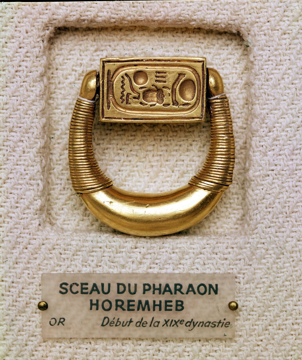 Anillo con el sello del General Horemheb de Egyptian 19th Dynasty