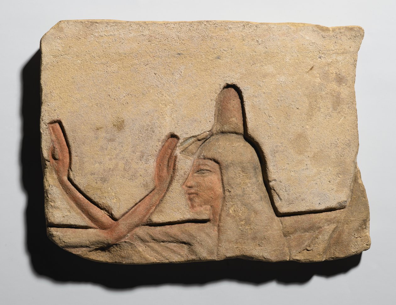Losa que representa a una mujer con un cono de incienso, Nuevo Reino, c.1352-1336 a.C. de Egyptian 19th Dynasty