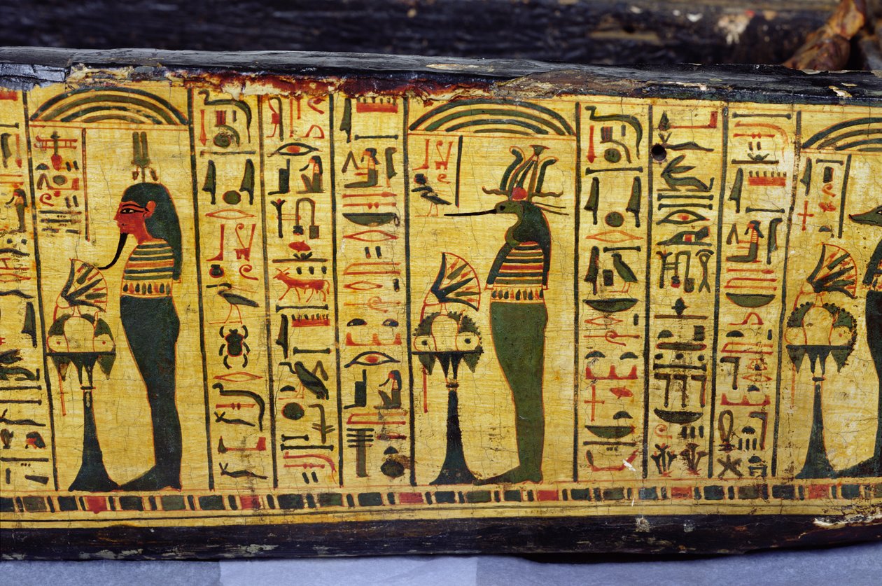 (detalle) de la base del ataúd exterior de la momia de Nesyamun, posiblemente encontrado en Deir El-Bahri, Nuevo Reino, c.1100 a.C. (madera pintada) de Egyptian 20th Dynasty