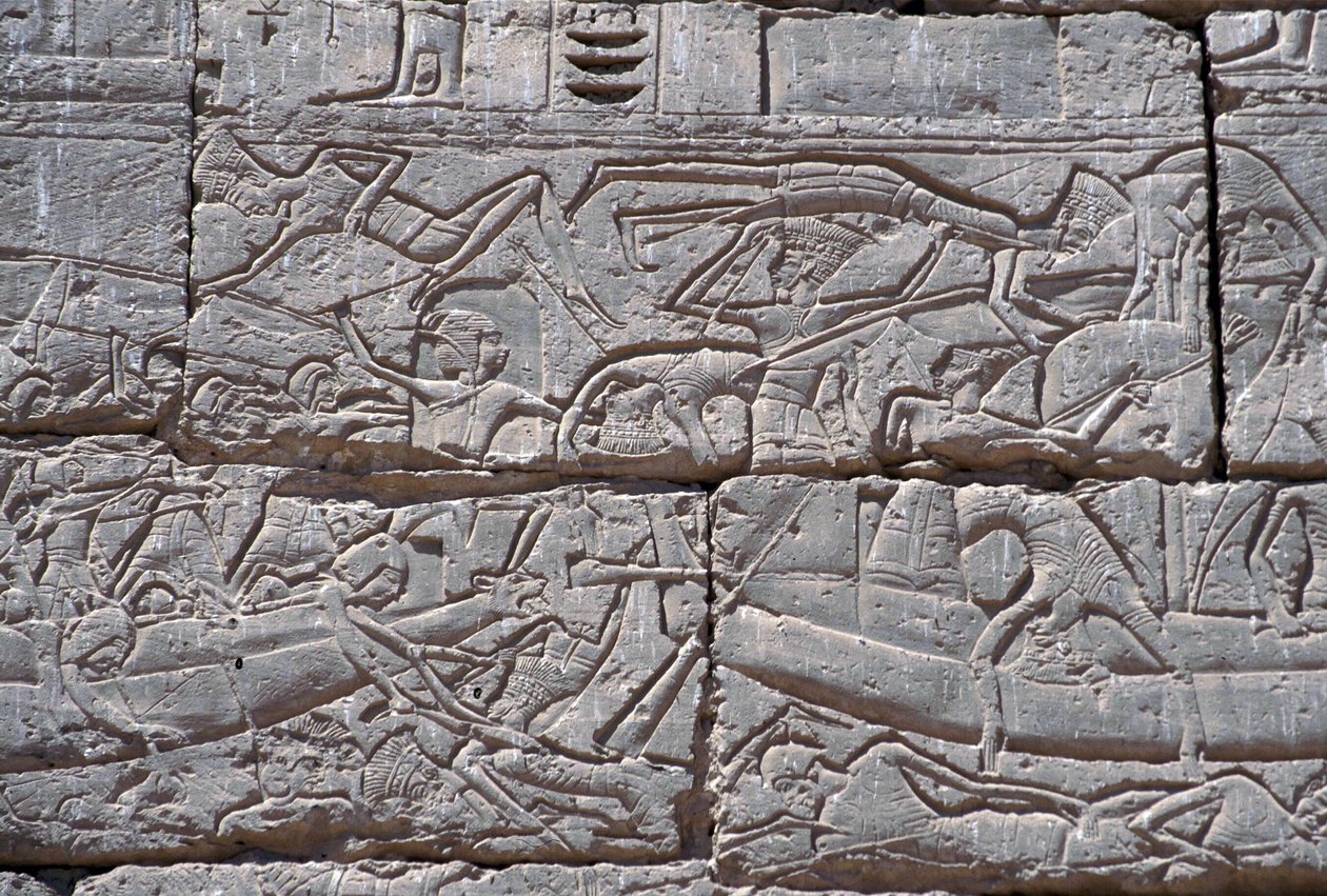 El Pueblo del Mar, Batalla Naval de Ramsés III, Medinet Habu, 1195-64 a.C. de Egyptian 20th Dynasty