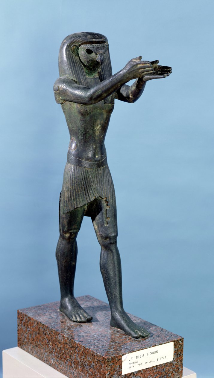 Estatua del Dios Horus haciendo una ofrenda de bebida, Tercer Período Intermedio, c.750 a.C. de Egyptian 22nd Dynasty