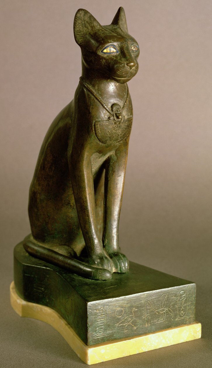 Estatuilla de un gato que representa a la diosa Bastet, con el cartucho de Psamtek I, período Saíta, c.664-610 a.C. de Egyptian 26th Dynasty