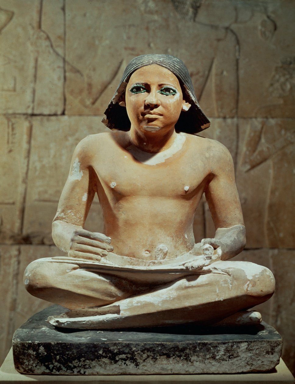Escriba sentado sosteniendo un pergamino (escultura) de Egyptian 4th Dynasty