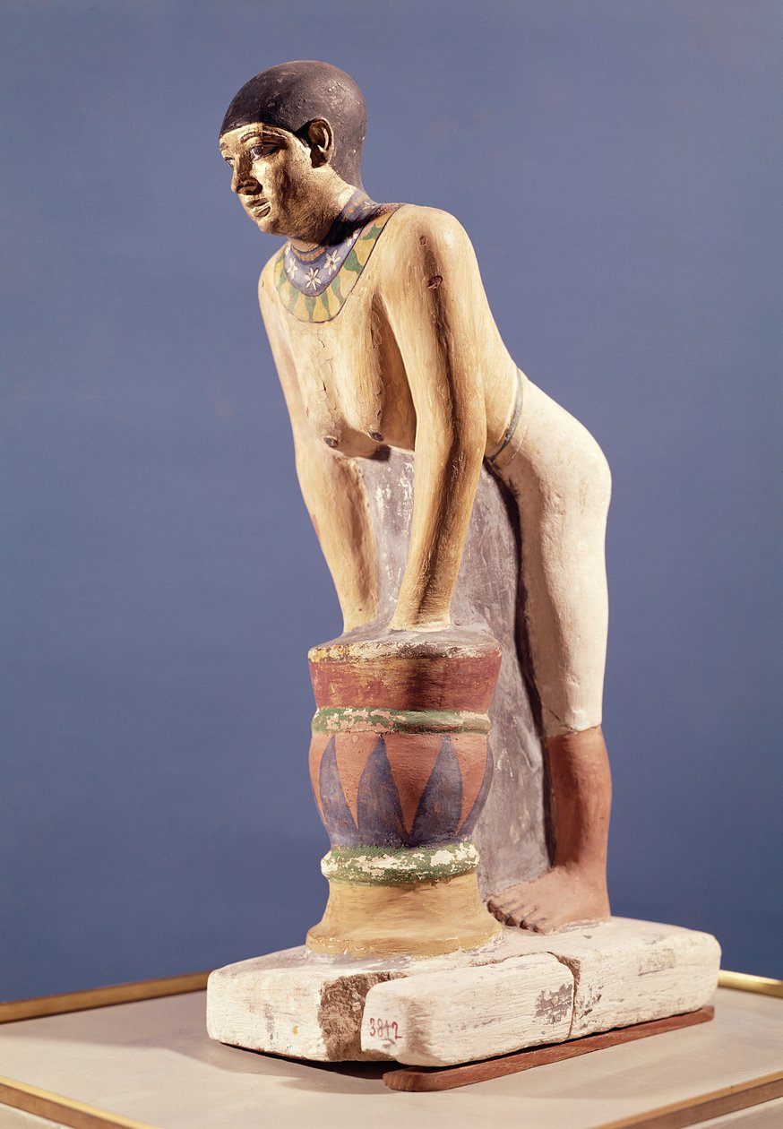 Modelo de una mujer haciendo cerveza, Reino Antiguo (piedra policromada) de Egyptian 5th Dynasty