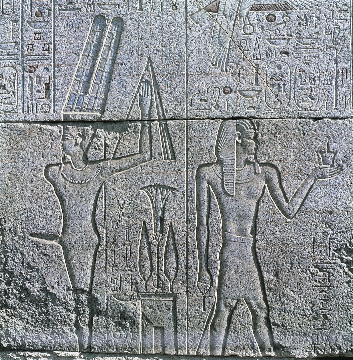 Egipto, Tebas Antigua, Luxor, Karnak, relieve del dios Min y Felipe III Arrideo en el Gran Templo de Amón de Egyptian Egyptian