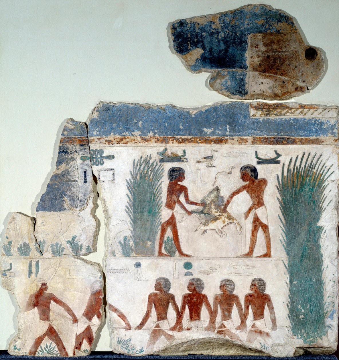 Antigüedad egipcia: comienzo del verano. Dos campesinos matan aves. (detalle) de Egyptian Egyptian
