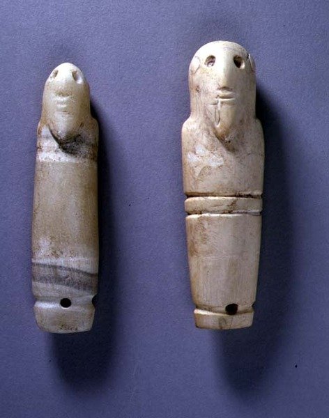 Etiquetas con cabezas masculinas con barba (marfil) de Egyptian Egyptian