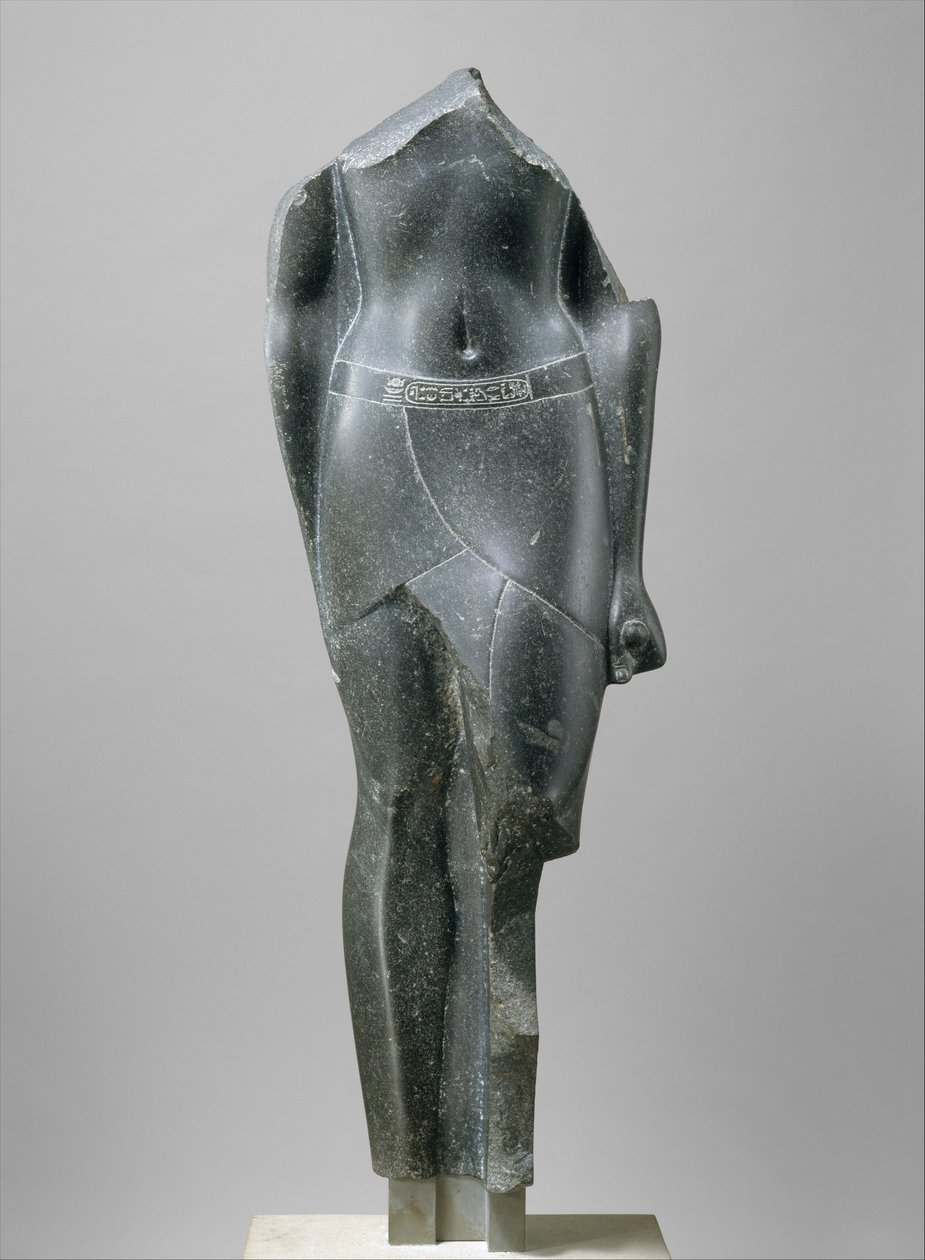 Torso de un rey ptolemaico, inscrito con cartuchos de un Ptolomeo tardío, 80-30 a.C. de Egyptian Ptolemaic Period