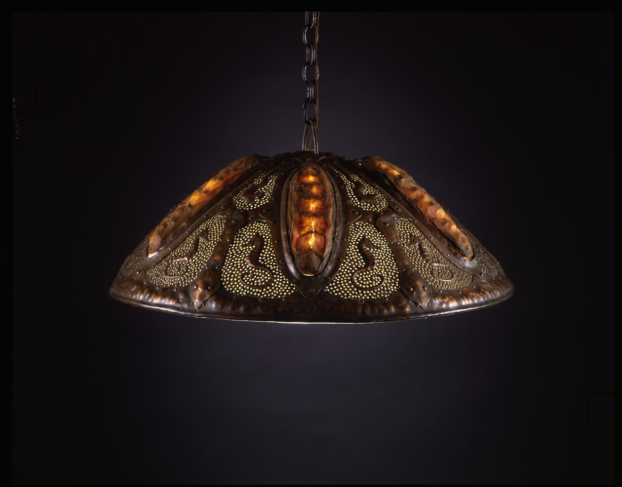 Candelabro, c.1910 de Elizabeth Eaton Burton