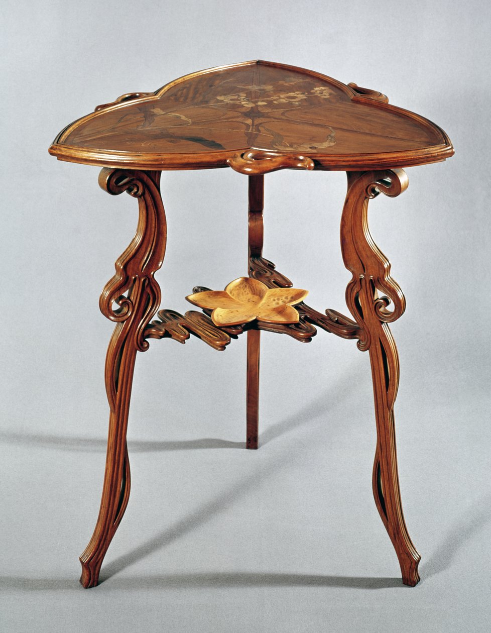 Mesa lateral Nenúfar, c.1900 de Emile Galle