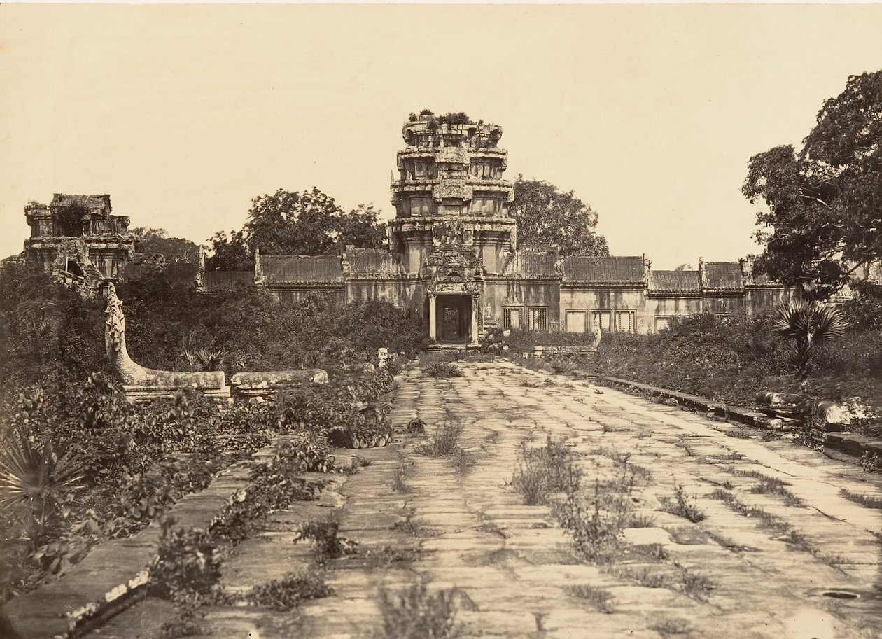 Gran Pagoda Puerta Oeste del primer recinto, 1866 de Emile Gsell