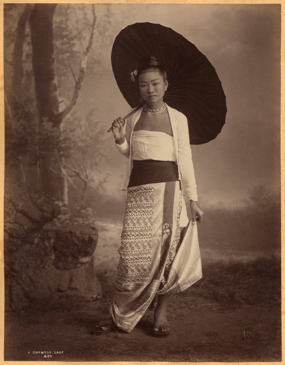 Dama birmana de English Photographer