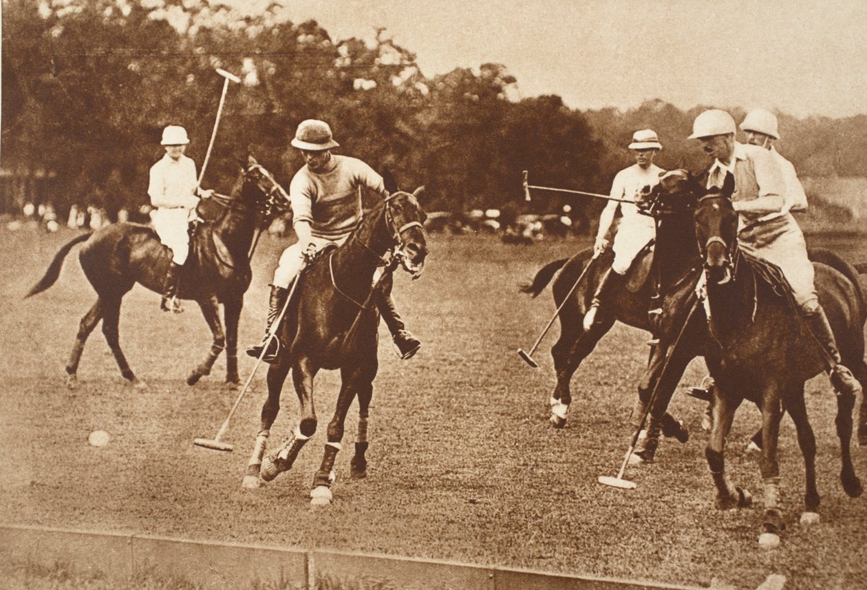 El Rey Eduardo jugando polo en Long Island, Nueva York, años 1930 de English Photographer