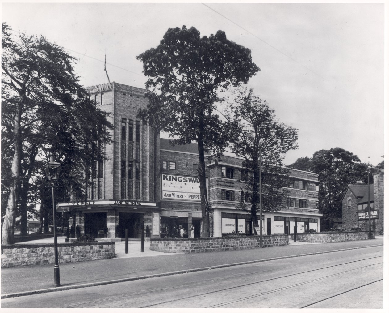 Cine Kingsway, Harrogate Road, Leeds, 24 de agosto de 1937 de English Photographer