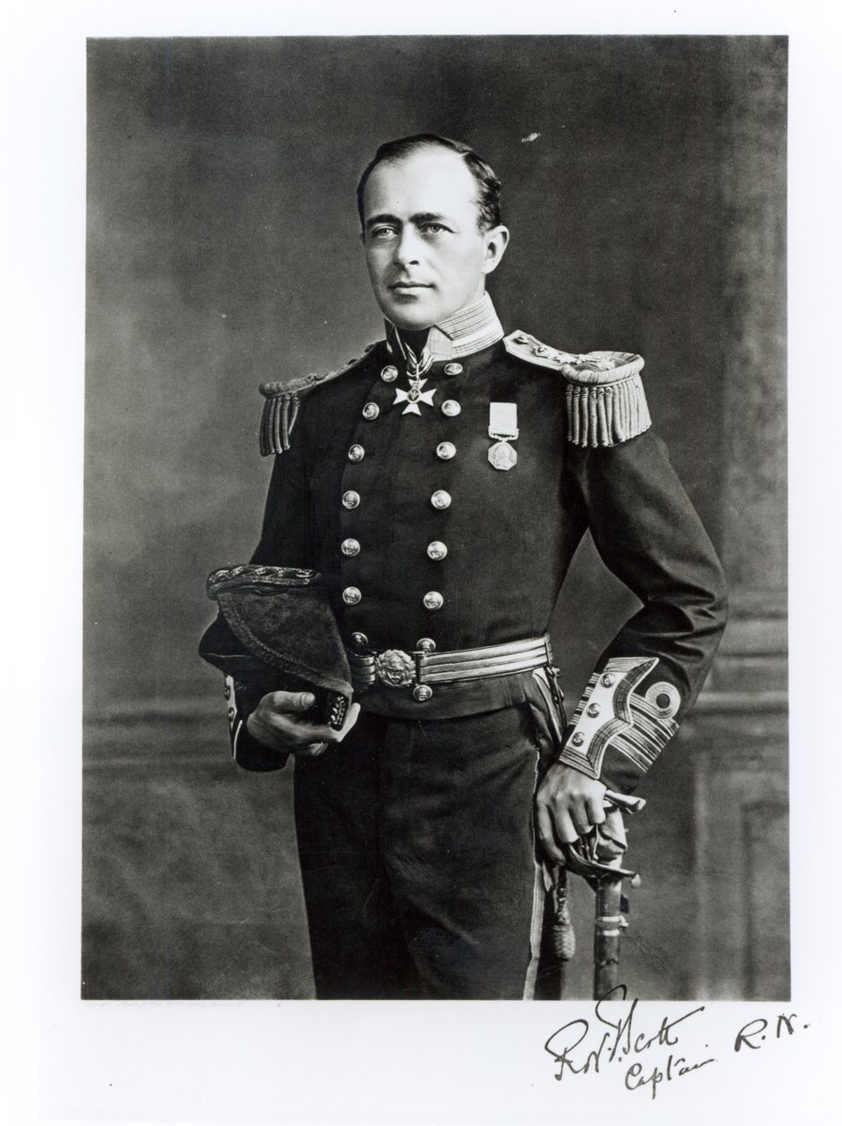 Retrato del Capitán Robert Falcon Scott (1868-1912) de English Photographer