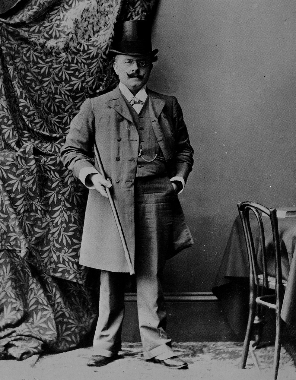 Retrato del Dr. Barnardo de English Photographer