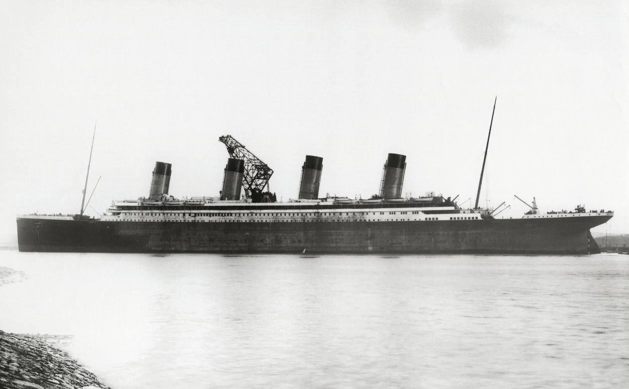RMS Titanic casi terminado, 8 de enero de 1912 de English Photographer