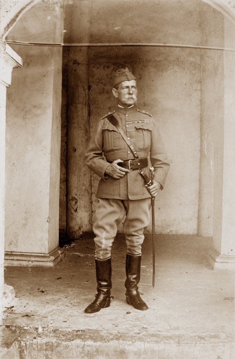 Sir Fred, por el Coronel Laughton de English Photographer