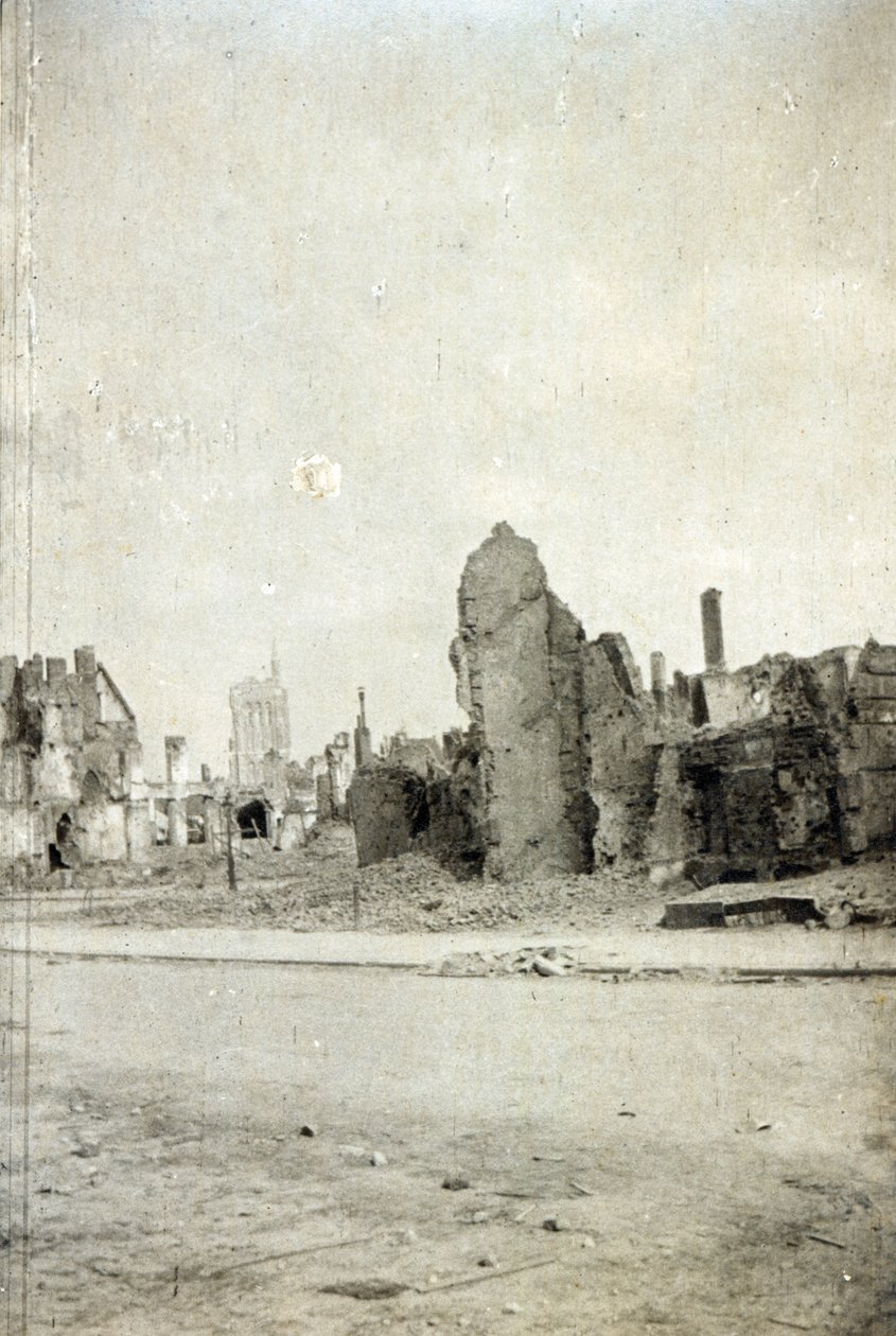La Plaza, Ypres, junio 1915 de English Photographer