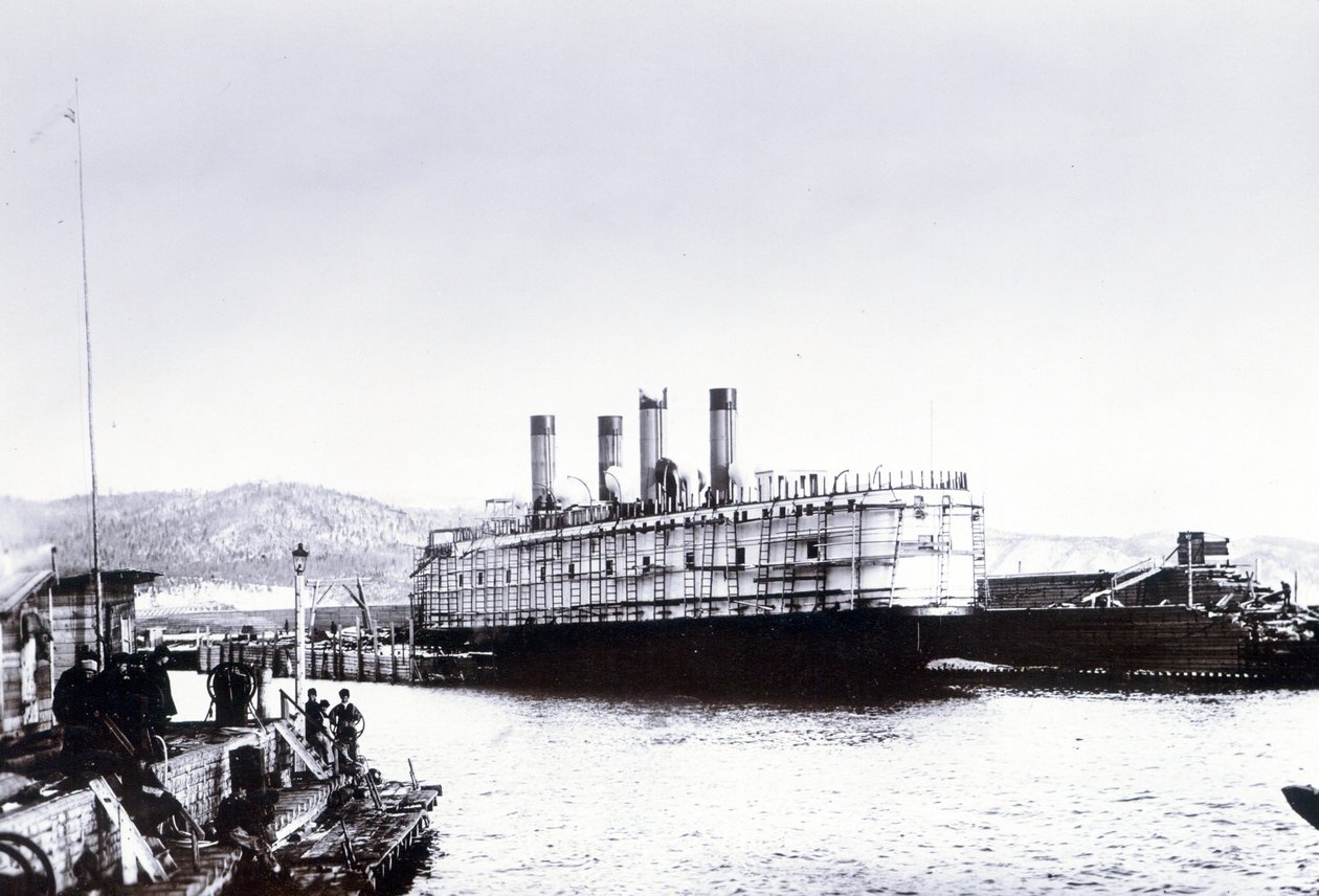 El rompehielos transbordador de trenes SS Baikal, Lago Baikal de English Photographer