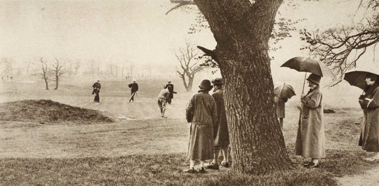 El noveno green en el campo de golf de Tooting Bec, de Wonderful London, publicado 1926-27 de English Photographer