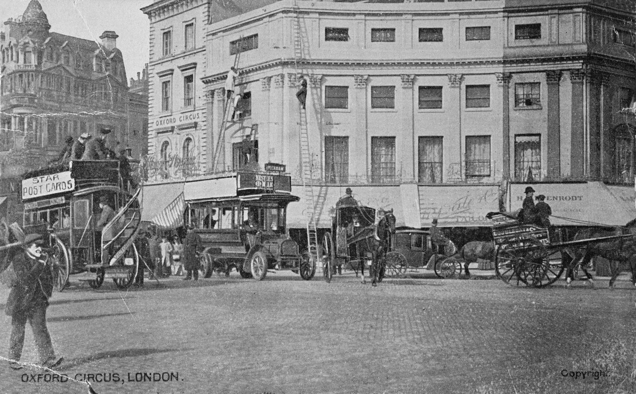 Vista de Oxford Circus, c.1900 de English Photographer
