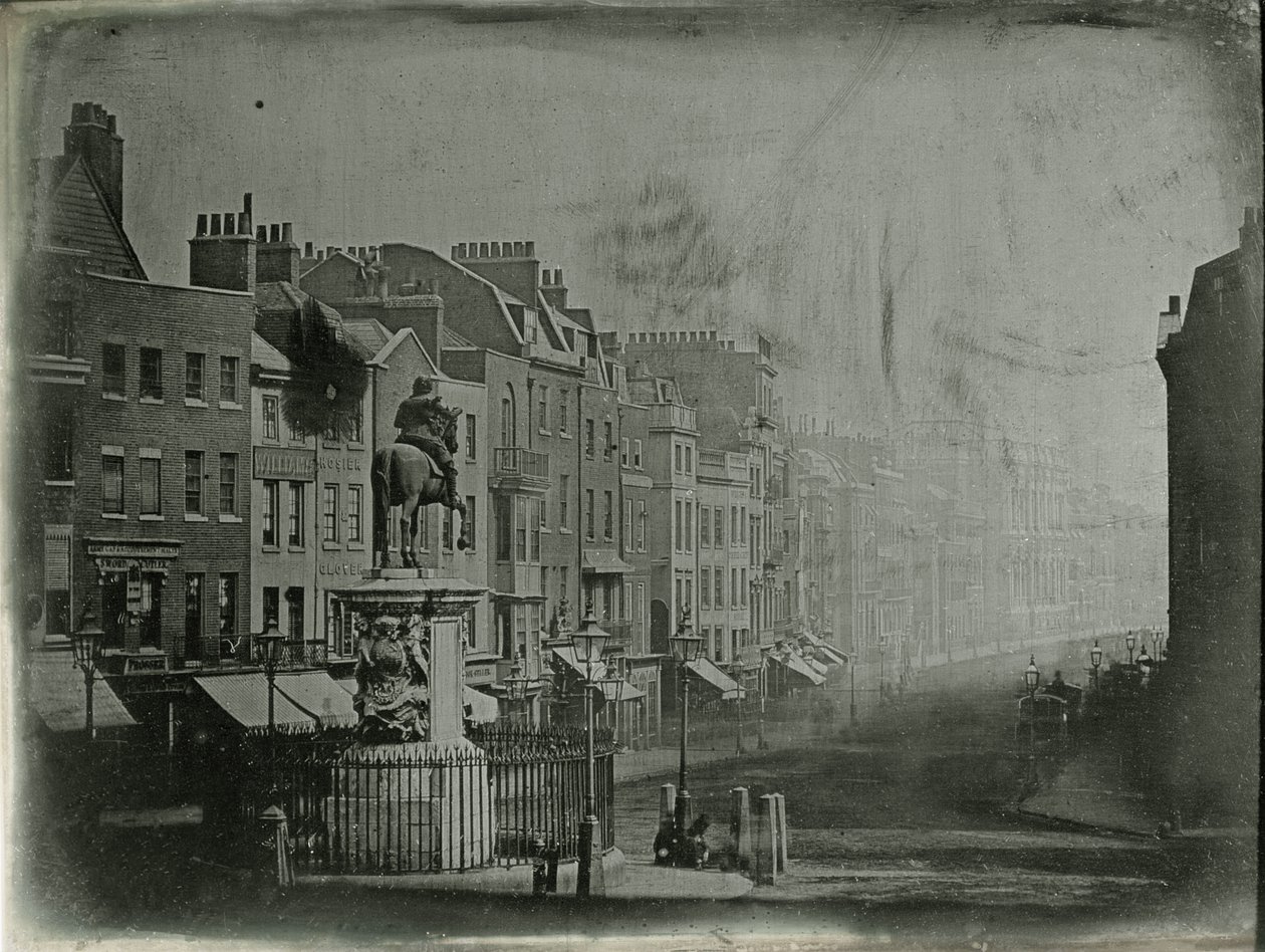 Whitehall y la estatua del Rey Carlos I (1600-49), Londres, c.1852 de English Photographer