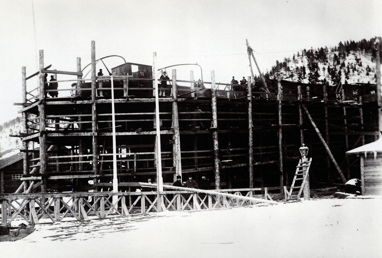 Número de astillero 647, Baikal. Mostrando el rompehielos transbordador de trenes Baikal durante la reconstrucción en Rusia de English Photographer