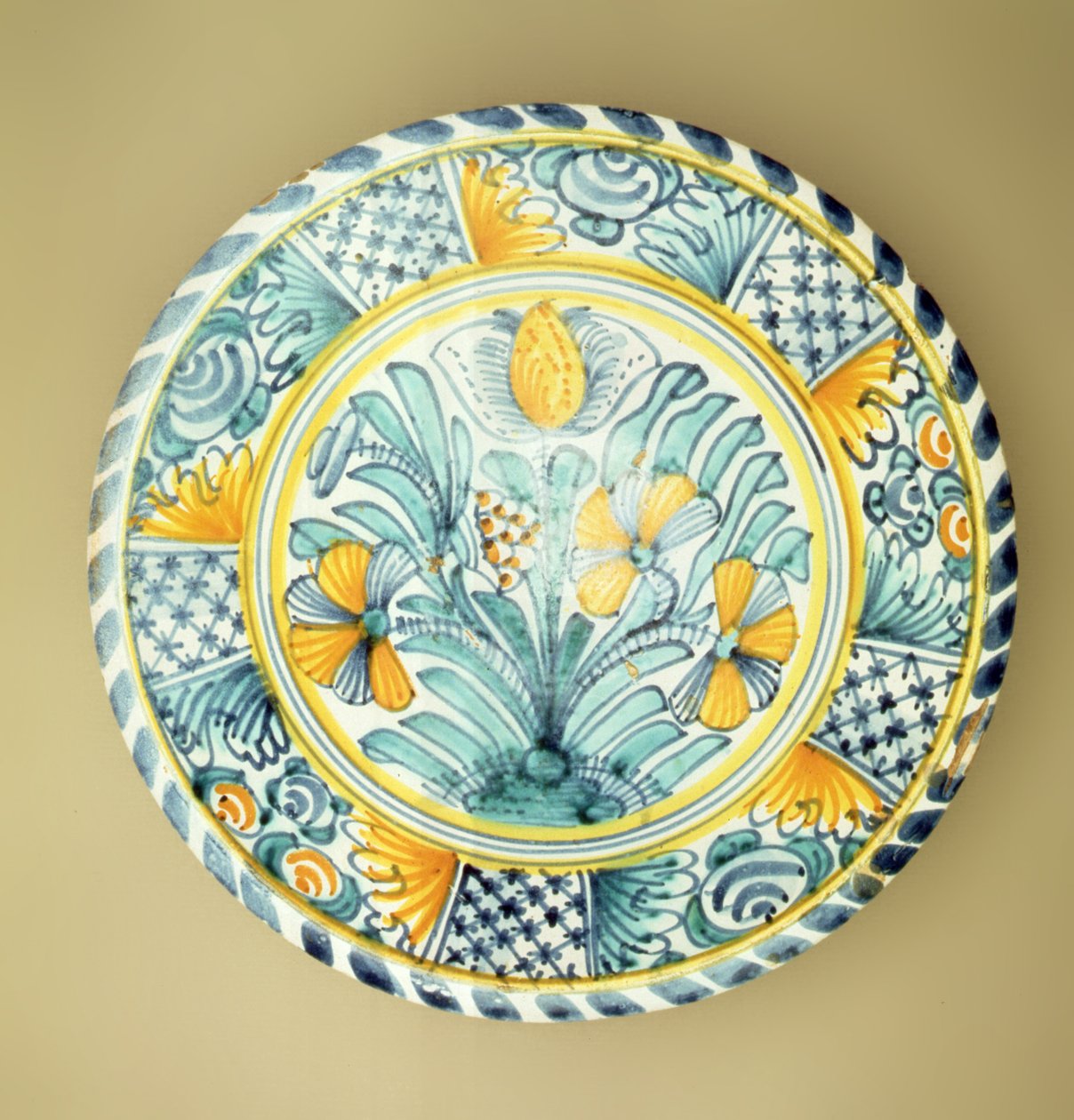 Plato de Delftware bluedash, alfarería de Lambeth, c.1670 de English School