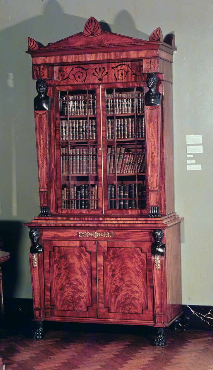 Librero según un diseño de Sheraton, principios del siglo XIX de English School