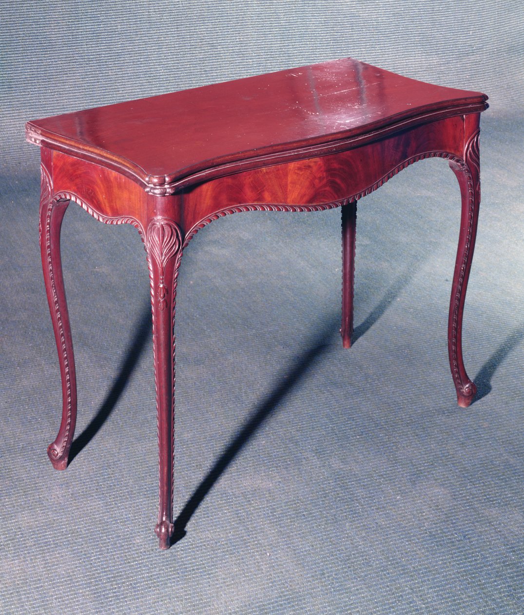 Mesa de cartas tallada, c.1770 de English School