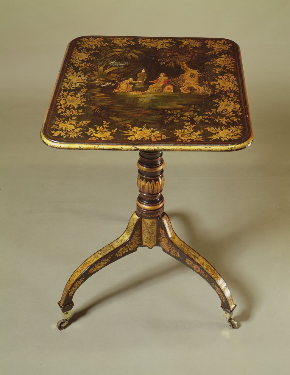 Mesa trípode de George III de English School